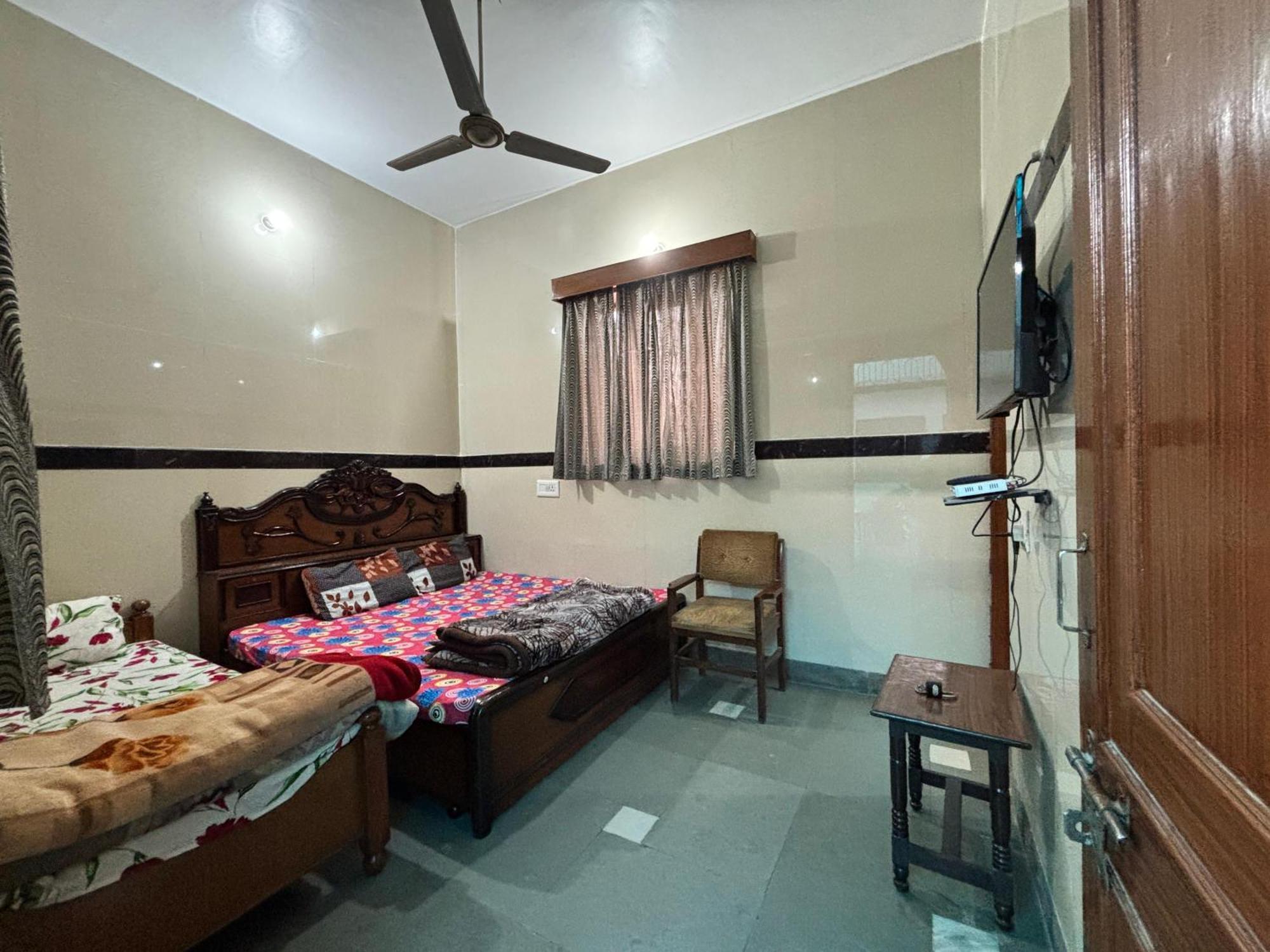Shri Balaji Dham Hotel Vrindāvan Exterior photo